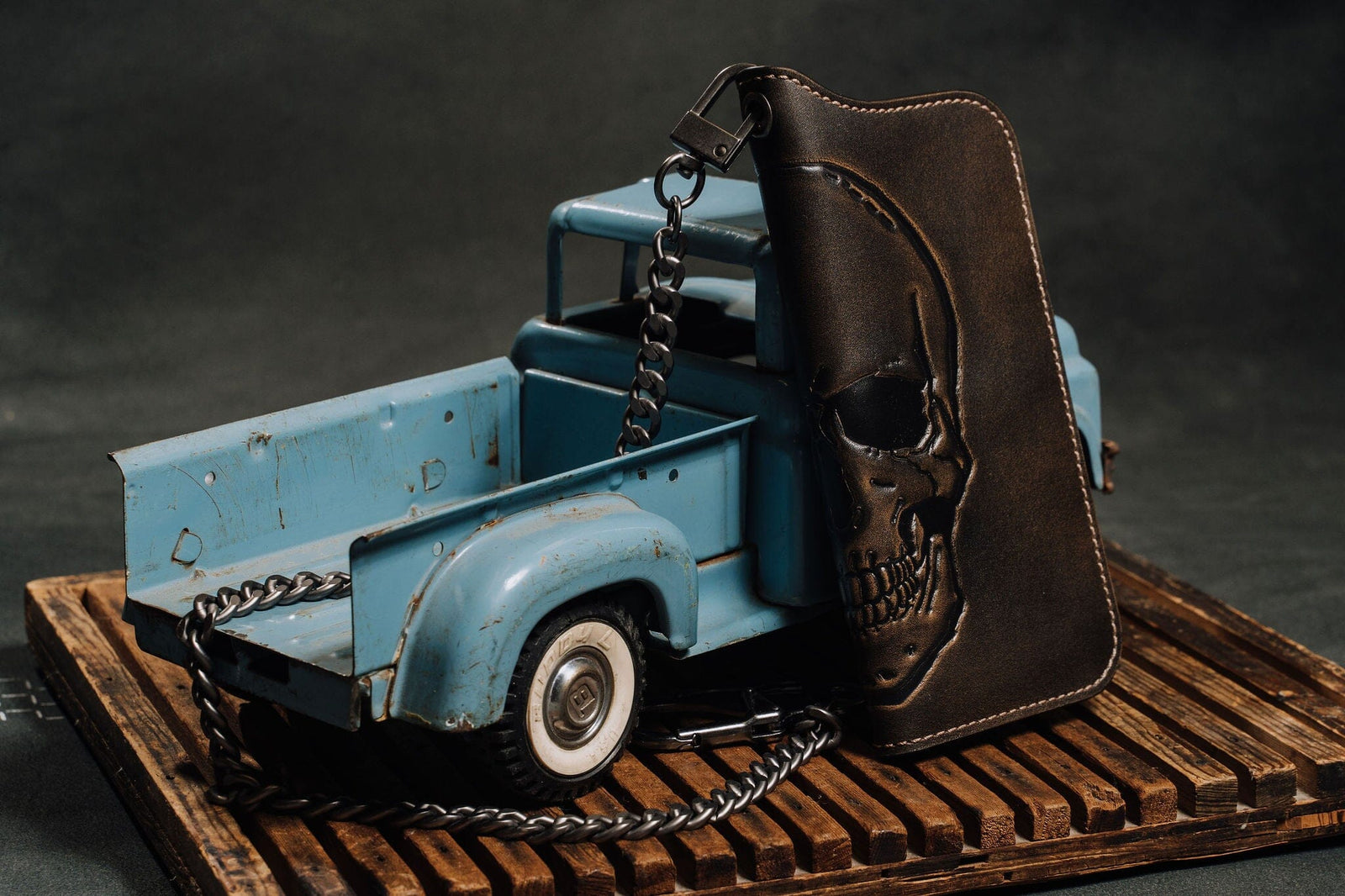 Skull Long Bifold Grommet Wallet | Chain Wallet Design Skull Long Bifold Grommet Wallet | Chain Wallet Design